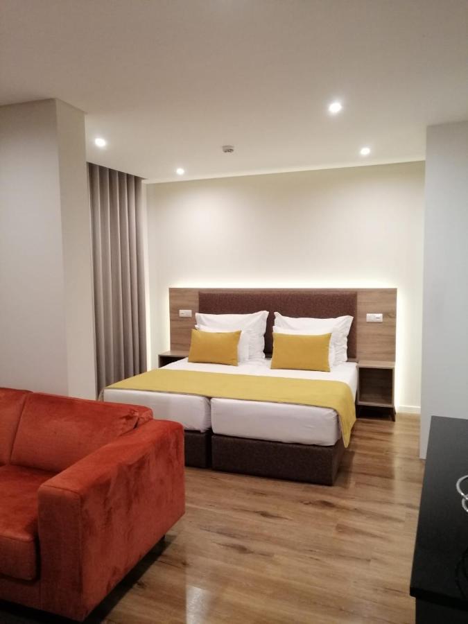 פונשל Monumental Plaza By Petit Hotels מראה חיצוני תמונה